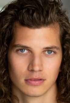 Джулиан Нельсон